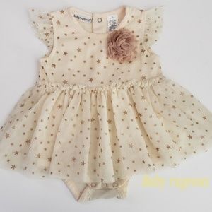 🎀NWOT🎀 CREAM DRESS W/GOLD STAR DRESS